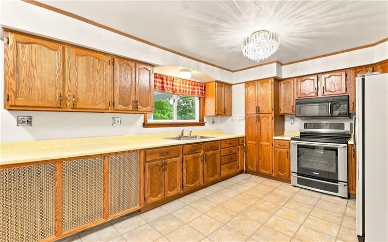 488 Bloom Rd, Hooversville, 15936, 3 Bedrooms Bedrooms, ,1 BathroomBathrooms,Residential,For Sale,Bloom Rd,1770297