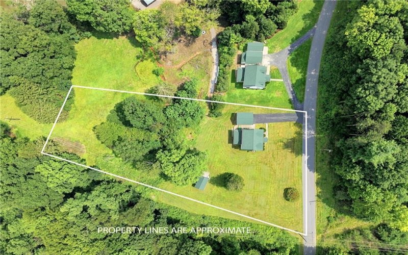 488 Bloom Rd, Hooversville, 15936, 3 Bedrooms Bedrooms, ,1 BathroomBathrooms,Residential,For Sale,Bloom Rd,1770297