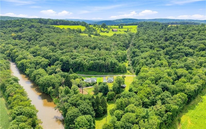 488 Bloom Rd, Hooversville, 15936, 3 Bedrooms Bedrooms, ,1 BathroomBathrooms,Residential,For Sale,Bloom Rd,1770297