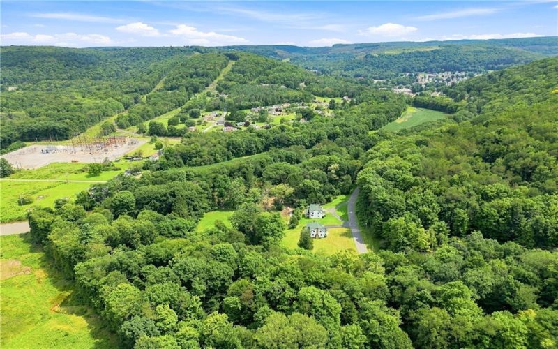 488 Bloom Rd, Hooversville, 15936, 3 Bedrooms Bedrooms, ,1 BathroomBathrooms,Residential,For Sale,Bloom Rd,1770297