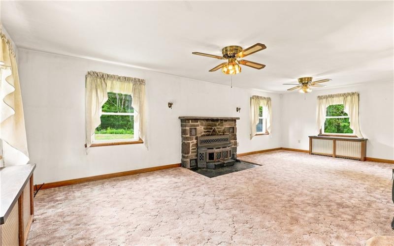 488 Bloom Rd, Hooversville, 15936, 3 Bedrooms Bedrooms, ,1 BathroomBathrooms,Residential,For Sale,Bloom Rd,1770297