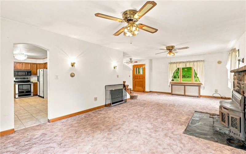 488 Bloom Rd, Hooversville, 15936, 3 Bedrooms Bedrooms, ,1 BathroomBathrooms,Residential,For Sale,Bloom Rd,1770297