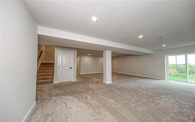 6453 Marco Court, Irwin, 15642, 6 Bedroom Bedrooms, 13 Room Rooms,3.2 BathroomBathrooms,Residential,For Sale,Marco Court,1770338