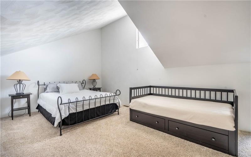 8036 Meadowridge Dr, Champion, 15622, 2 Bedrooms Bedrooms, 6 Rooms Rooms,2 BathroomsBathrooms,Residential,For Sale,Meadowridge Dr,1769545