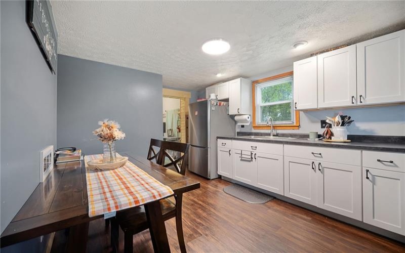 108 Ondrejko Rd, Smithfield, 15478, 2 Bedrooms Bedrooms, ,1 BathroomBathrooms,Residential,For Sale,Ondrejko Rd,1770339