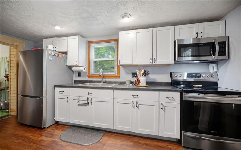 108 Ondrejko Rd, Smithfield, 15478, 2 Bedrooms Bedrooms, ,1 BathroomBathrooms,Residential,For Sale,Ondrejko Rd,1770339