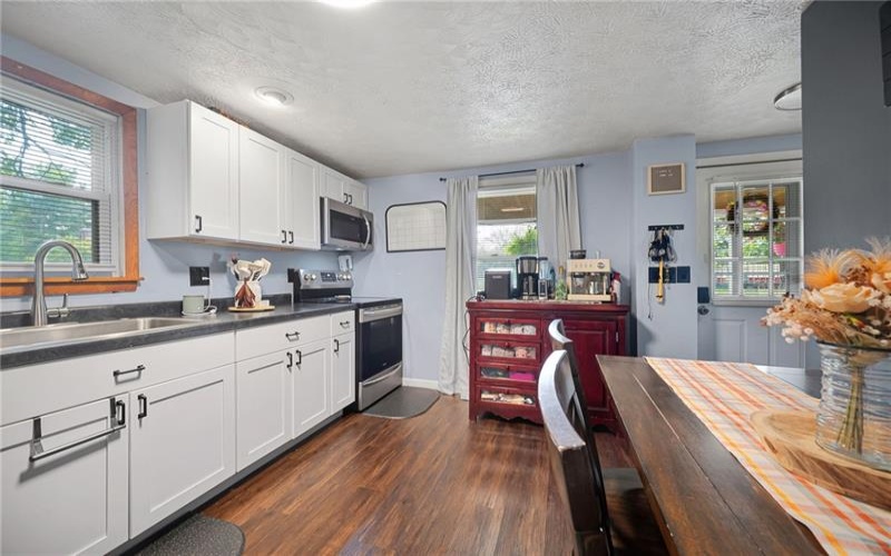 108 Ondrejko Rd, Smithfield, 15478, 2 Bedrooms Bedrooms, ,1 BathroomBathrooms,Residential,For Sale,Ondrejko Rd,1770339