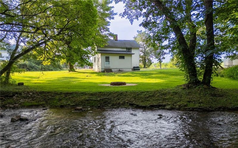 108 Ondrejko Rd, Smithfield, 15478, 2 Bedrooms Bedrooms, ,1 BathroomBathrooms,Residential,For Sale,Ondrejko Rd,1770339