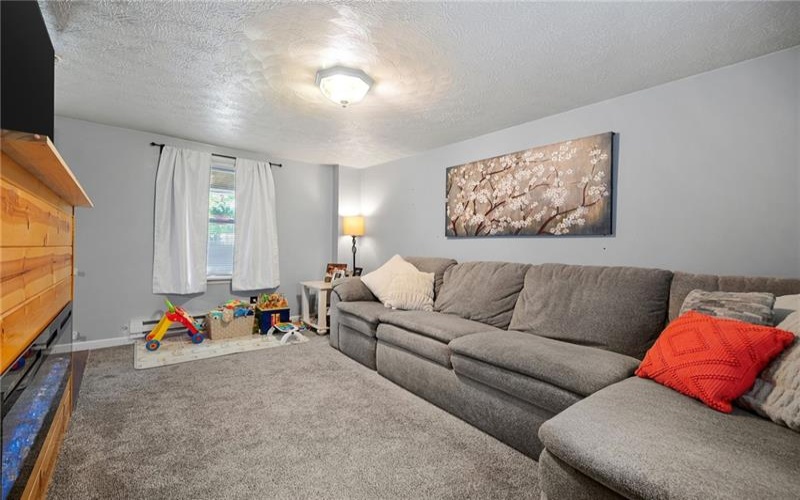 108 Ondrejko Rd, Smithfield, 15478, 2 Bedrooms Bedrooms, ,1 BathroomBathrooms,Residential,For Sale,Ondrejko Rd,1770339