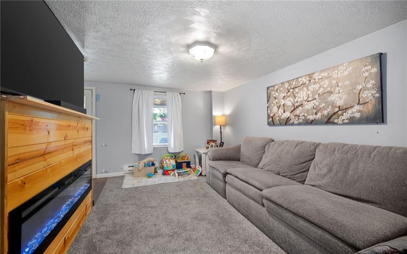 108 Ondrejko Rd, Smithfield, 15478, 2 Bedrooms Bedrooms, ,1 BathroomBathrooms,Residential,For Sale,Ondrejko Rd,1770339
