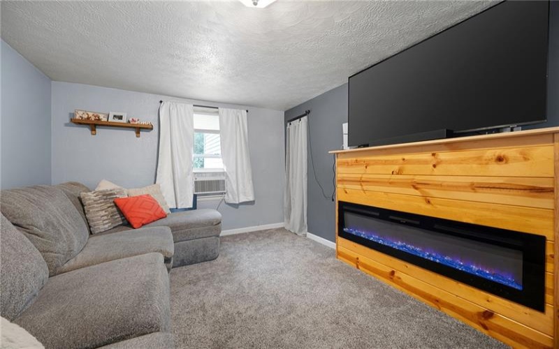108 Ondrejko Rd, Smithfield, 15478, 2 Bedrooms Bedrooms, ,1 BathroomBathrooms,Residential,For Sale,Ondrejko Rd,1770339