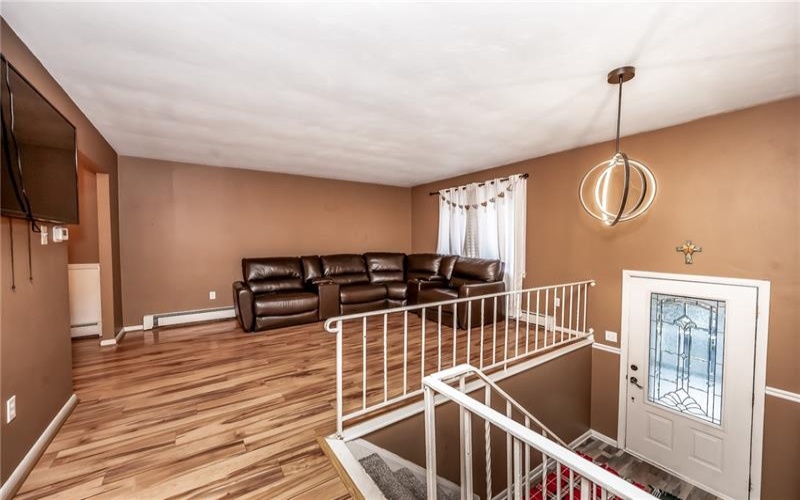 117 Pamela Ln, Johnstown, 15905, 3 Bedrooms Bedrooms, ,2.1 BathroomsBathrooms,Residential,For Sale,Pamela Ln,1767013