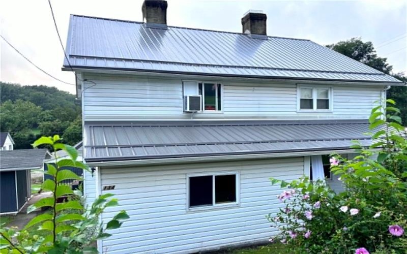 134 GRANT ST, STAR JUNCTION, 15473, 2 Bedrooms Bedrooms, ,2 BathroomsBathrooms,Residential,For Sale,GRANT ST,1769674