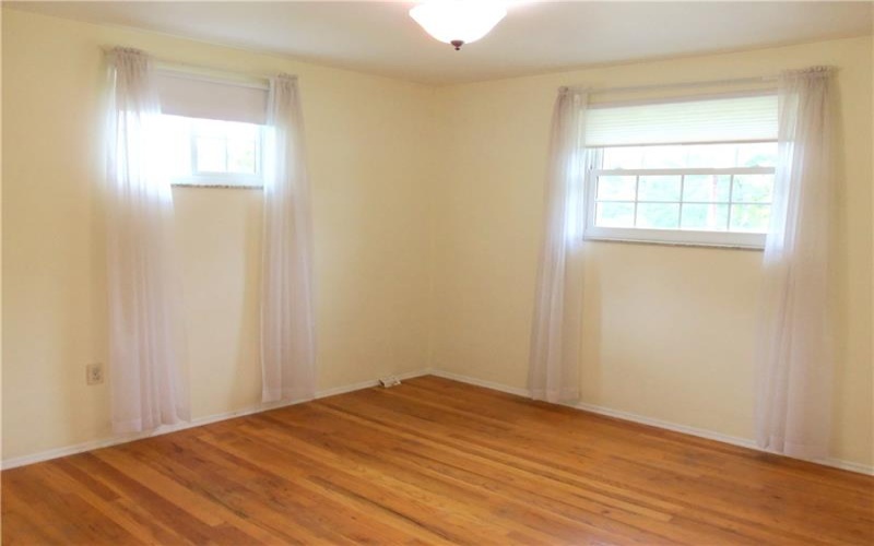 250 Waynesburg Road, Washington, 15301, 3 Bedrooms Bedrooms, 8 Rooms Rooms,2 BathroomsBathrooms,Residential,For Sale,Waynesburg Road,1770151