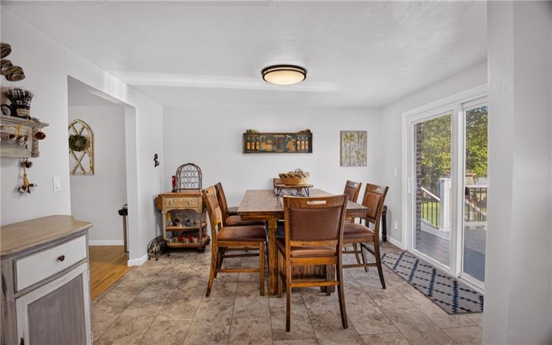 286 Hazelwood Dr, Washington, 15301, 3 Bedrooms Bedrooms, 9 Rooms Rooms,2 BathroomsBathrooms,Residential,For Sale,Hazelwood Dr,1770321