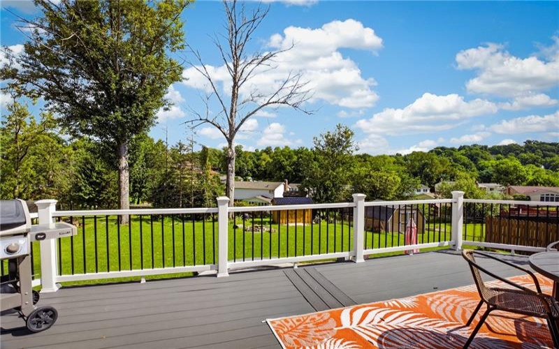 286 Hazelwood Dr, Washington, 15301, 3 Bedrooms Bedrooms, 9 Rooms Rooms,2 BathroomsBathrooms,Residential,For Sale,Hazelwood Dr,1770321