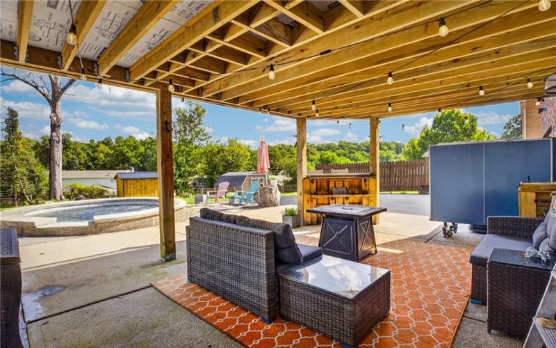 286 Hazelwood Dr, Washington, 15301, 3 Bedrooms Bedrooms, 9 Rooms Rooms,2 BathroomsBathrooms,Residential,For Sale,Hazelwood Dr,1770321