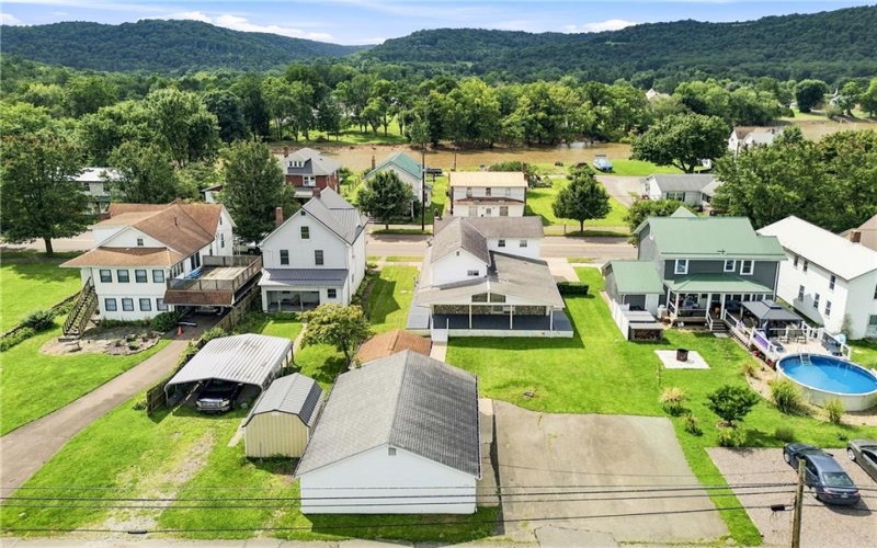 619 Oden St, Confluence, 15424, 4 Bedrooms Bedrooms, ,3 BathroomsBathrooms,Residential,For Sale,Oden St,1770403