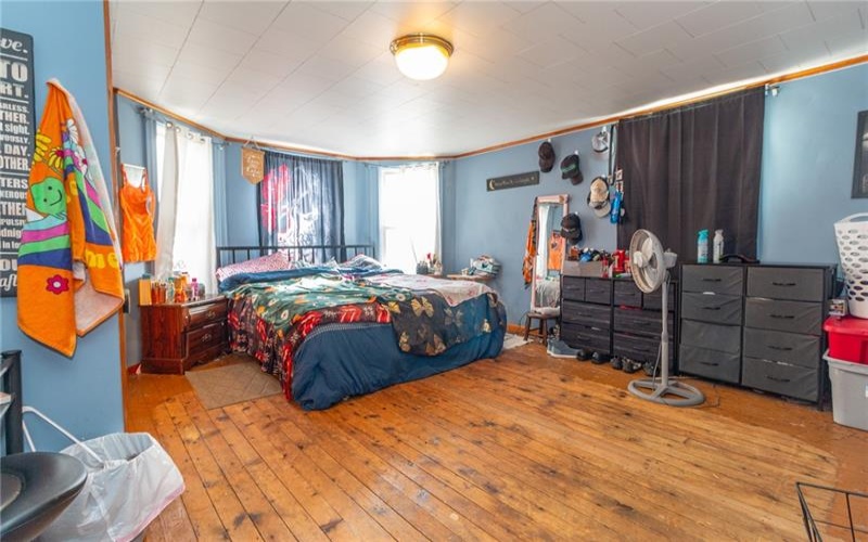 641 Newton St, Greensburg, 15601, 3 Bedrooms Bedrooms, 8 Rooms Rooms,2.1 BathroomsBathrooms,Residential,For Sale,Newton St,1770435