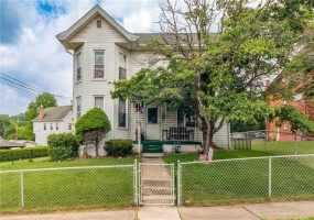 641 Newton St, Greensburg, 15601, 3 Bedrooms Bedrooms, 8 Rooms Rooms,2.1 BathroomsBathrooms,Residential,For Sale,Newton St,1770435