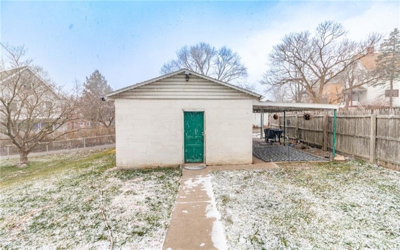 641 Newton St, Greensburg, 15601, 3 Bedrooms Bedrooms, 8 Rooms Rooms,2.1 BathroomsBathrooms,Residential,For Sale,Newton St,1770435
