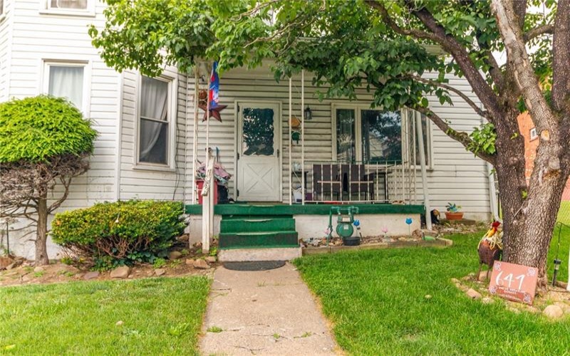 641 Newton St, Greensburg, 15601, 3 Bedrooms Bedrooms, 8 Rooms Rooms,2.1 BathroomsBathrooms,Residential,For Sale,Newton St,1770435