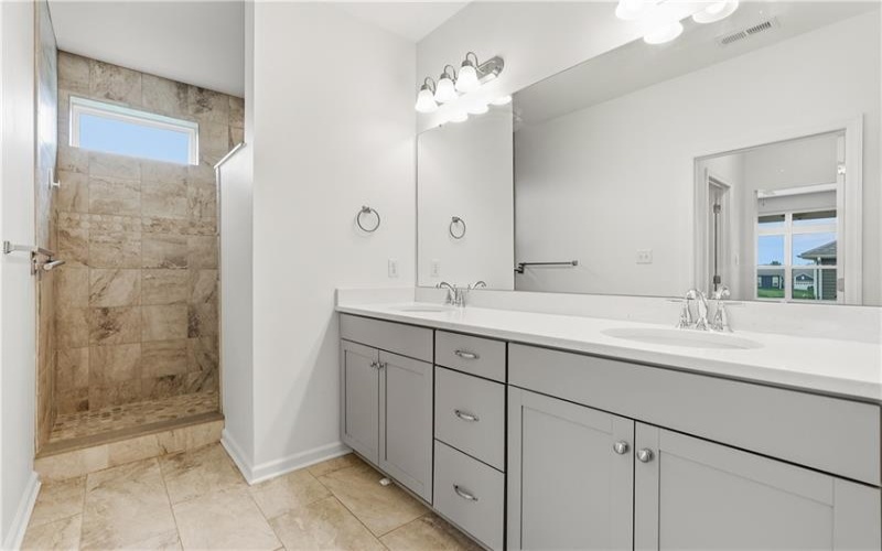 211 Bridle Lane, Washington, 15301, 3 Bedrooms Bedrooms, ,2 BathroomsBathrooms,Residential,For Sale,Bridle Lane,1770459