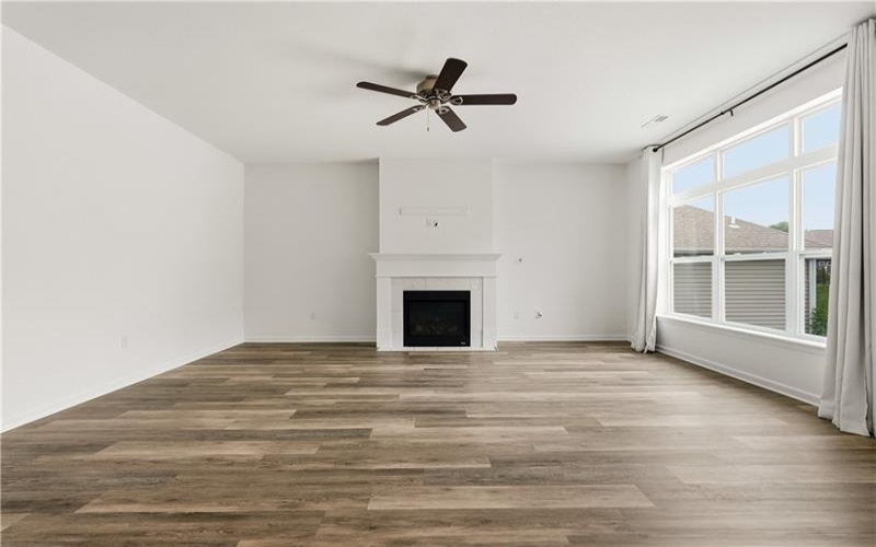 211 Bridle Lane, Washington, 15301, 3 Bedrooms Bedrooms, ,2 BathroomsBathrooms,Residential,For Sale,Bridle Lane,1770459
