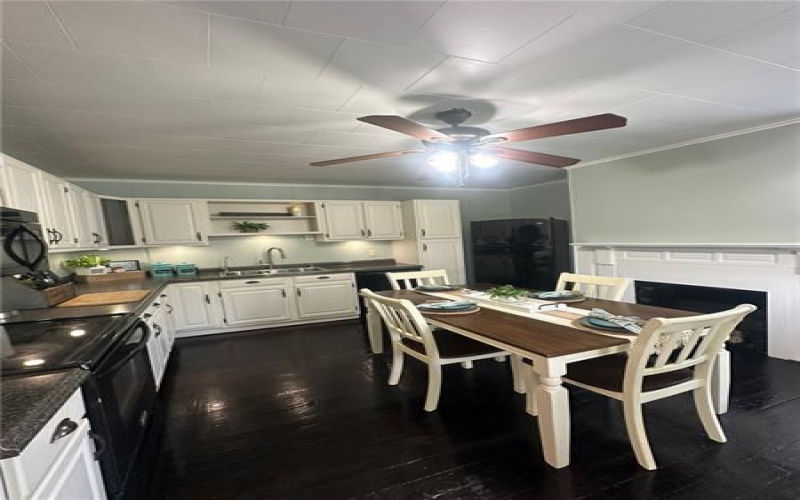 853 Walnut Hill Rd, Uniontown, 15401, 3 Bedrooms Bedrooms, 7 Rooms Rooms,2 BathroomsBathrooms,Residential,For Sale,Walnut Hill Rd,1770470