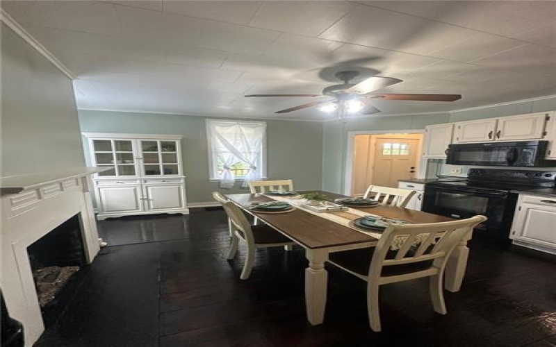 853 Walnut Hill Rd, Uniontown, 15401, 3 Bedrooms Bedrooms, 7 Rooms Rooms,2 BathroomsBathrooms,Residential,For Sale,Walnut Hill Rd,1770470
