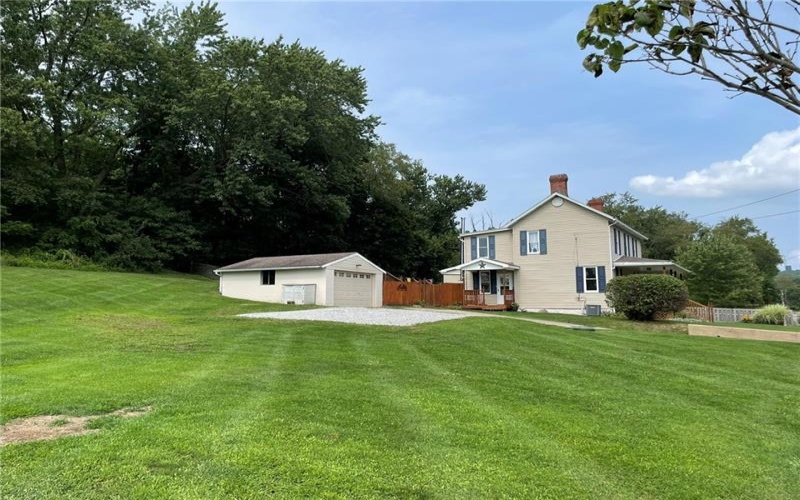 853 Walnut Hill Rd, Uniontown, 15401, 3 Bedrooms Bedrooms, 7 Rooms Rooms,2 BathroomsBathrooms,Residential,For Sale,Walnut Hill Rd,1770470