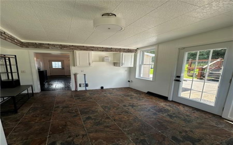 853 Walnut Hill Rd, Uniontown, 15401, 3 Bedrooms Bedrooms, 7 Rooms Rooms,2 BathroomsBathrooms,Residential,For Sale,Walnut Hill Rd,1770470