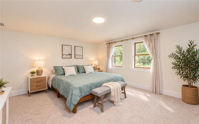 328 Comstock Dr, Irwin, 15642, 5 Bedroom Bedrooms, ,2.2 BathroomBathrooms,Residential,For Sale,Comstock Dr,1770510