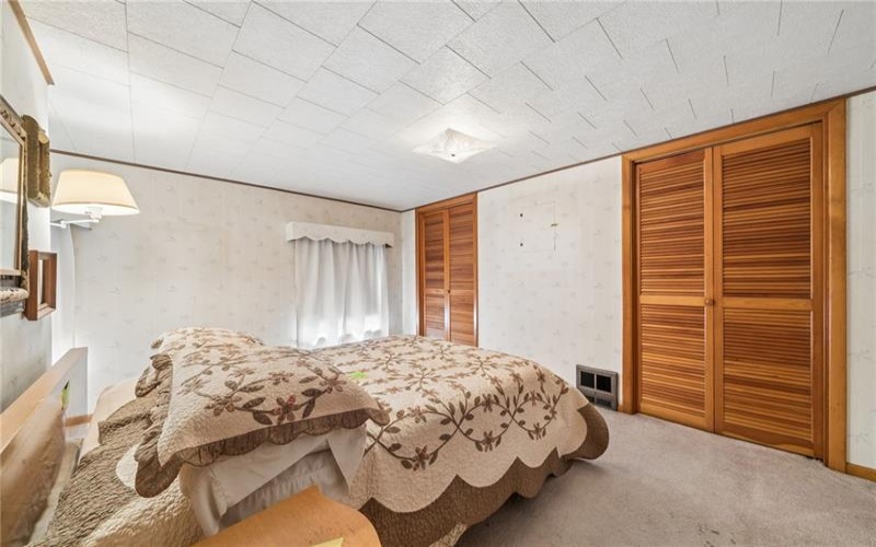 127 Carmichaels Street, Rices Landing, 15357, 4 Bedrooms Bedrooms, 9 Rooms Rooms,2 BathroomsBathrooms,Residential,For Sale,Carmichaels Street,1770567