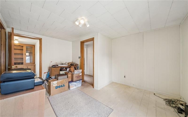 127 Carmichaels Street, Rices Landing, 15357, 4 Bedrooms Bedrooms, 9 Rooms Rooms,2 BathroomsBathrooms,Residential,For Sale,Carmichaels Street,1770567
