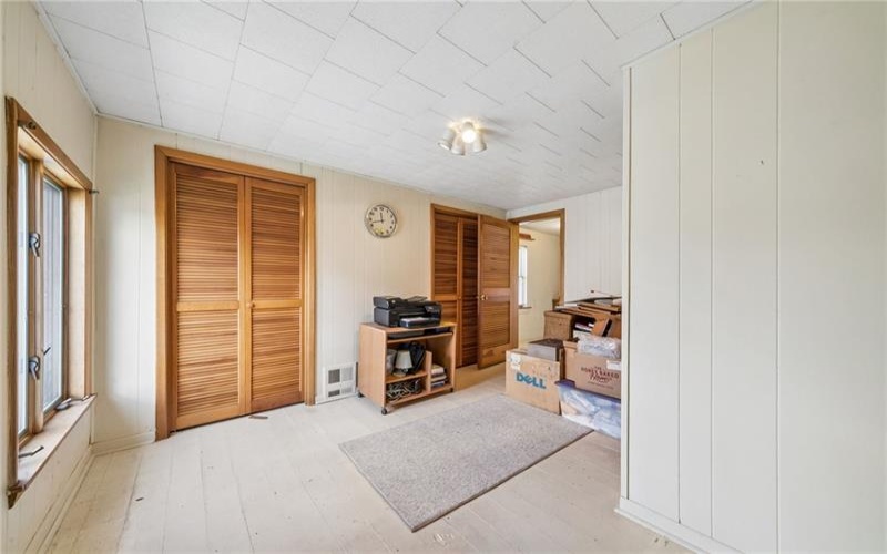 127 Carmichaels Street, Rices Landing, 15357, 4 Bedrooms Bedrooms, 9 Rooms Rooms,2 BathroomsBathrooms,Residential,For Sale,Carmichaels Street,1770567