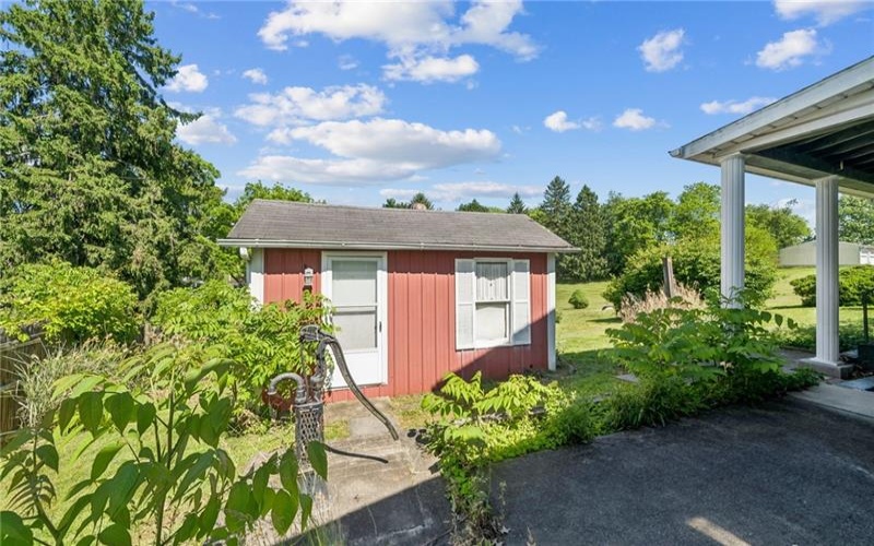 127 Carmichaels Street, Rices Landing, 15357, 4 Bedrooms Bedrooms, 9 Rooms Rooms,2 BathroomsBathrooms,Residential,For Sale,Carmichaels Street,1770567