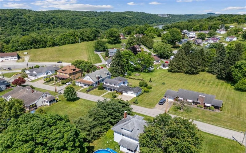127 Carmichaels Street, Rices Landing, 15357, 4 Bedrooms Bedrooms, 9 Rooms Rooms,2 BathroomsBathrooms,Residential,For Sale,Carmichaels Street,1770567