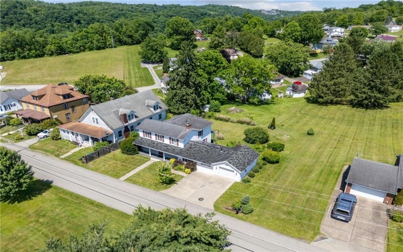 127 Carmichaels Street, Rices Landing, 15357, 4 Bedrooms Bedrooms, 9 Rooms Rooms,2 BathroomsBathrooms,Residential,For Sale,Carmichaels Street,1770567