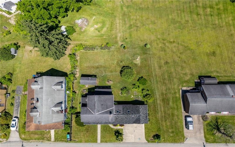 127 Carmichaels Street, Rices Landing, 15357, 4 Bedrooms Bedrooms, 9 Rooms Rooms,2 BathroomsBathrooms,Residential,For Sale,Carmichaels Street,1770567