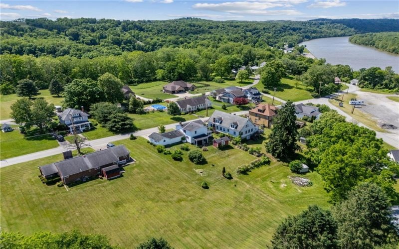 127 Carmichaels Street, Rices Landing, 15357, 4 Bedrooms Bedrooms, 9 Rooms Rooms,2 BathroomsBathrooms,Residential,For Sale,Carmichaels Street,1770567