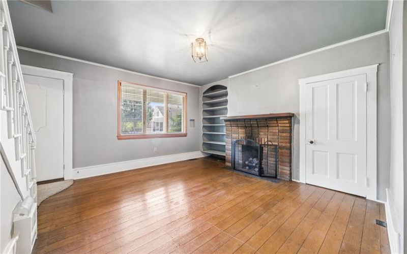127 Carmichaels Street, Rices Landing, 15357, 4 Bedrooms Bedrooms, 9 Rooms Rooms,2 BathroomsBathrooms,Residential,For Sale,Carmichaels Street,1770567