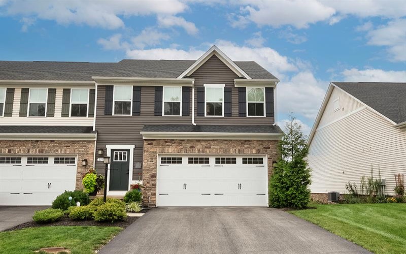 211 Sierra DRIVE, North Strabane, 15317, 3 Bedrooms Bedrooms, 10 Rooms Rooms,3.1 BathroomsBathrooms,Residential,For Sale,Sierra,1770628