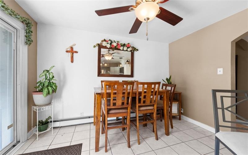 3127 Chestnut St, Murrysville, 15668, 4 Bedroom Bedrooms, 8 Room Rooms,2 BathroomBathrooms,Residential,For Sale,Chestnut St,1770630