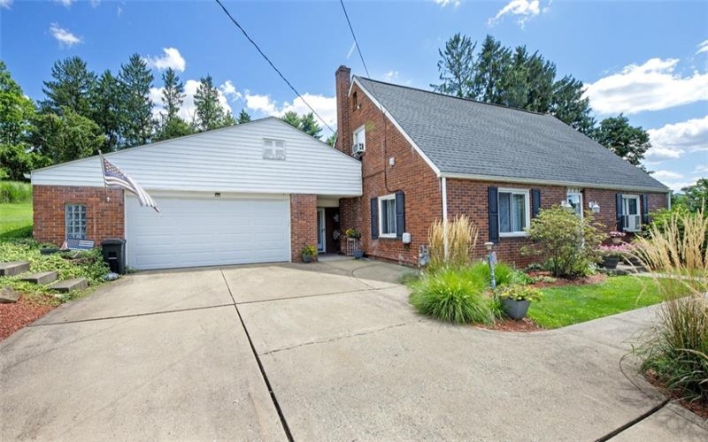 3127 Chestnut St, Murrysville, 15668, 4 Bedroom Bedrooms, 8 Room Rooms,2 BathroomBathrooms,Residential,For Sale,Chestnut St,1770630