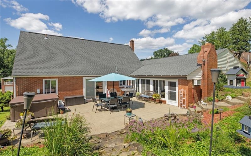 3127 Chestnut St, Murrysville, 15668, 4 Bedroom Bedrooms, 8 Room Rooms,2 BathroomBathrooms,Residential,For Sale,Chestnut St,1770630