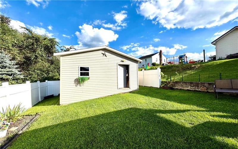 4 Hayes St, Dunbar, 15431, 4 Bedrooms Bedrooms, 9 Rooms Rooms,1 BathroomBathrooms,Residential,For Sale,Hayes St,1770332