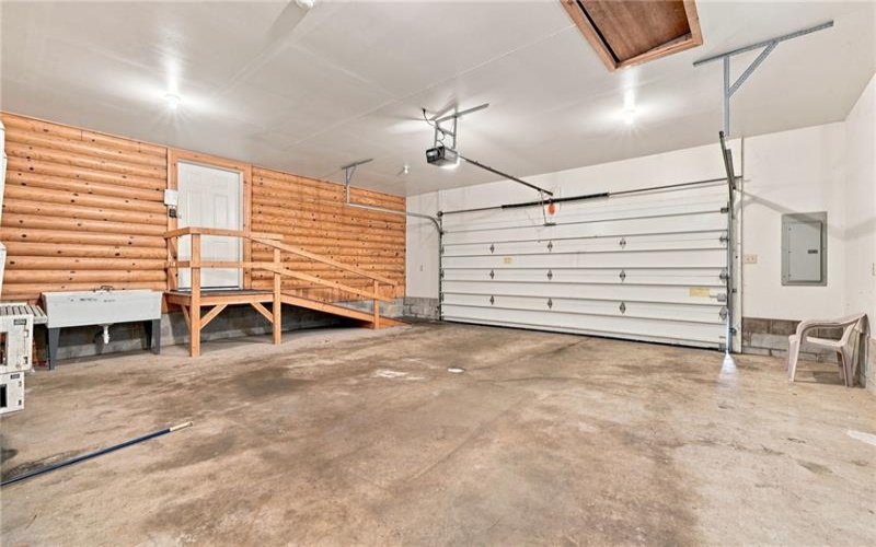 1233 Claridge Elliot, Jeanette, 15644, 2 Bedroom Bedrooms, 6 Room Rooms,2 BathroomBathrooms,Residential,For Sale,Claridge Elliot,1770613