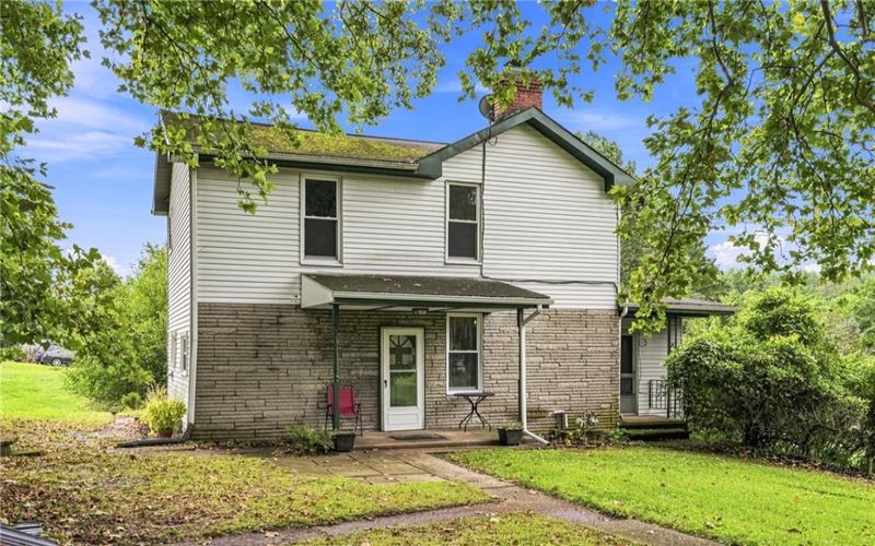 148 Coal Bluff Road, Finleyville, 15332, 3 Bedrooms Bedrooms, 7 Rooms Rooms,1 BathroomBathrooms,Residential,For Sale,Coal Bluff Road,1770681