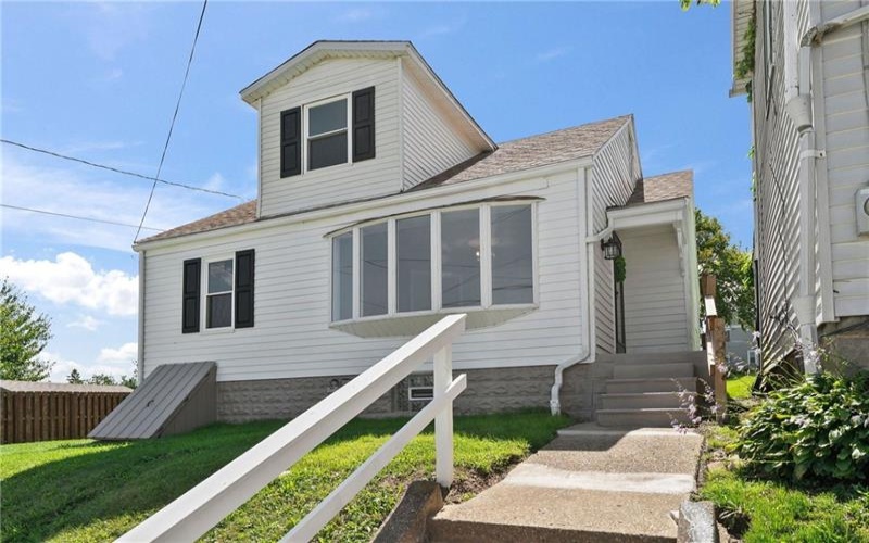 666 EWING STREET, WASHINGTON, 15301, 3 Bedrooms Bedrooms, 7 Rooms Rooms,1 BathroomBathrooms,Residential,For Sale,EWING STREET,1769251